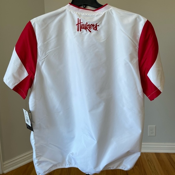 G-III Carl Banks NWT men's large Nebraska UNL Huskers wind resistant SS pullover - Picture 2 of 13